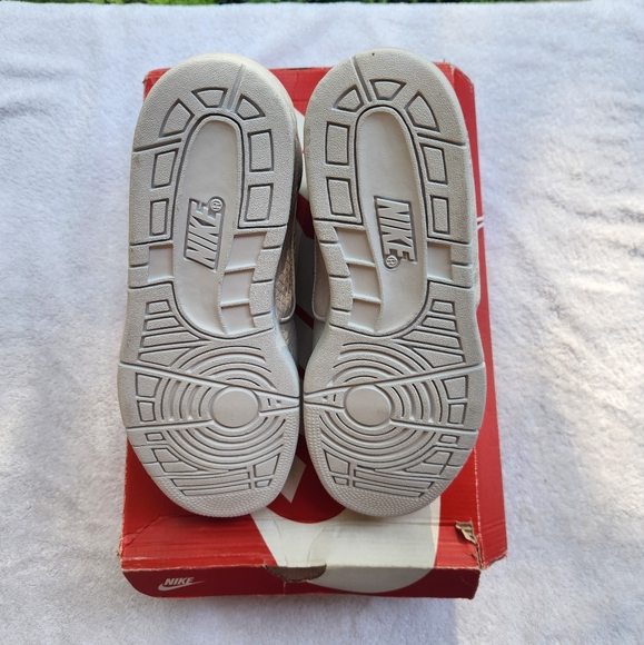 NIKE|Air Python|Size Men's 8|White Metallic Silver|Original Box - Picture 4 of 8